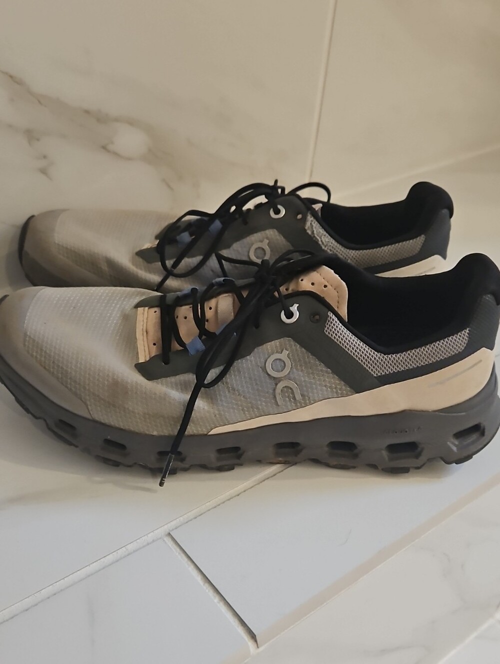 On Running Ladies's Cloudnova Trainers